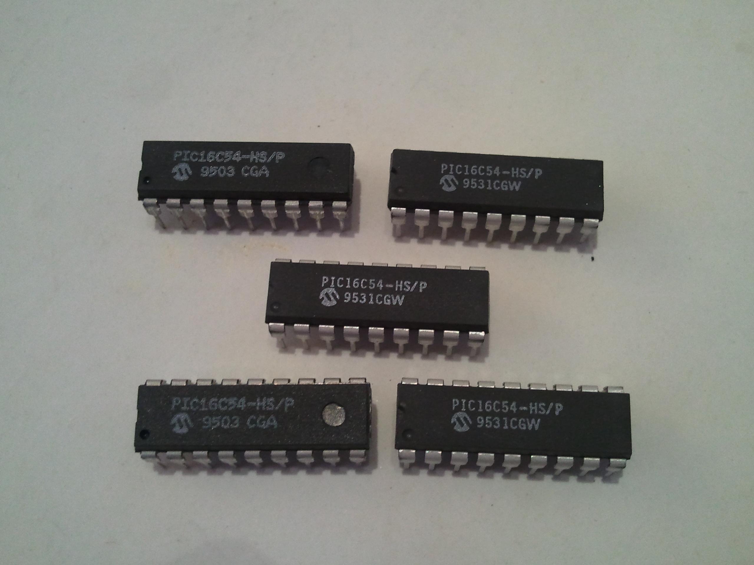 PIC16C54-HS
