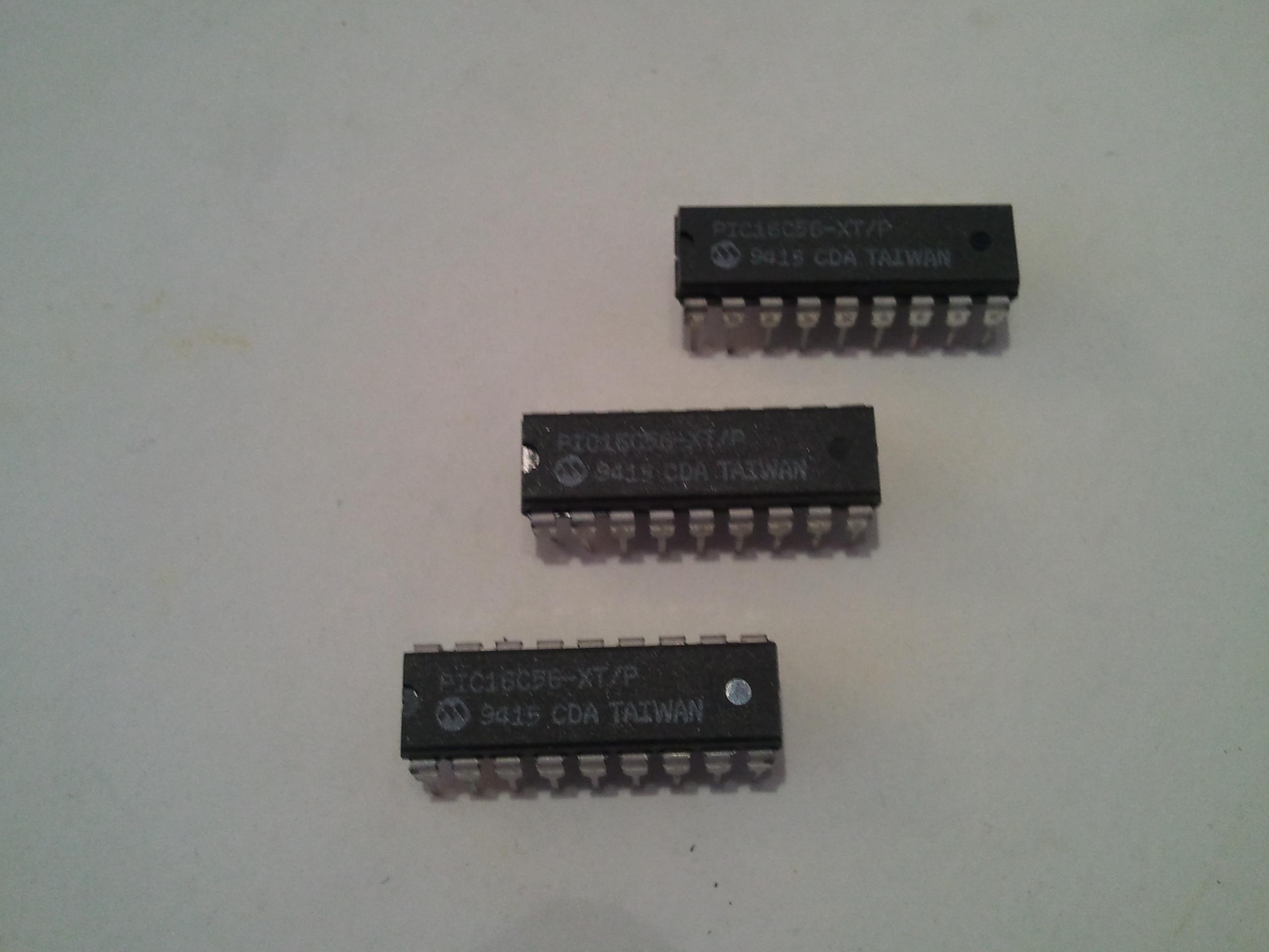 PIC16C56XT