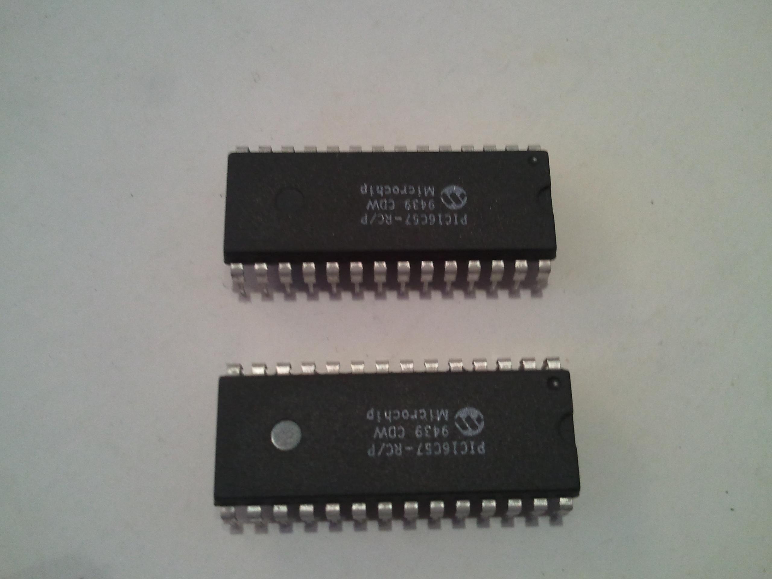 PIC16C57-RC