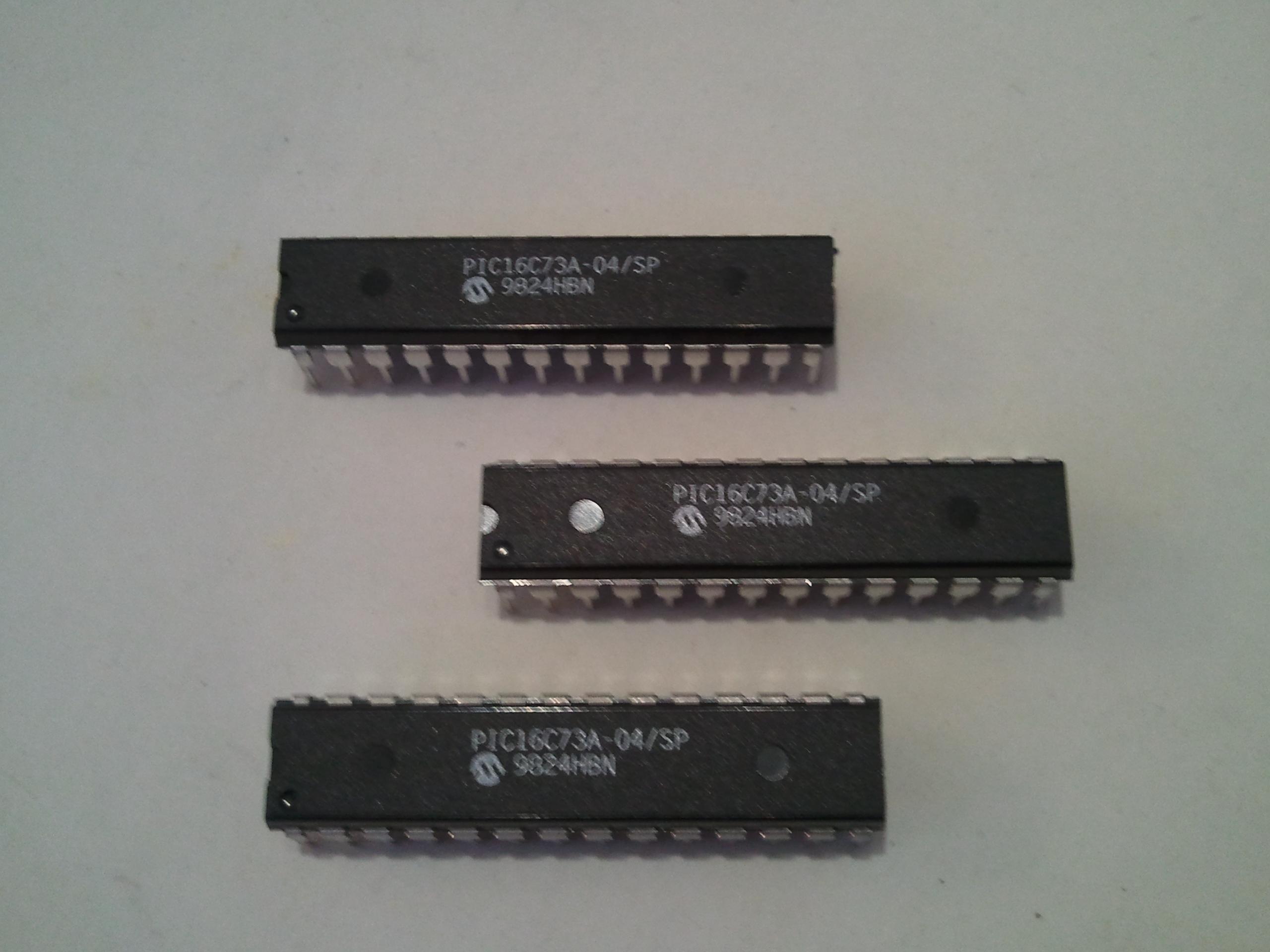 PIC16C73A